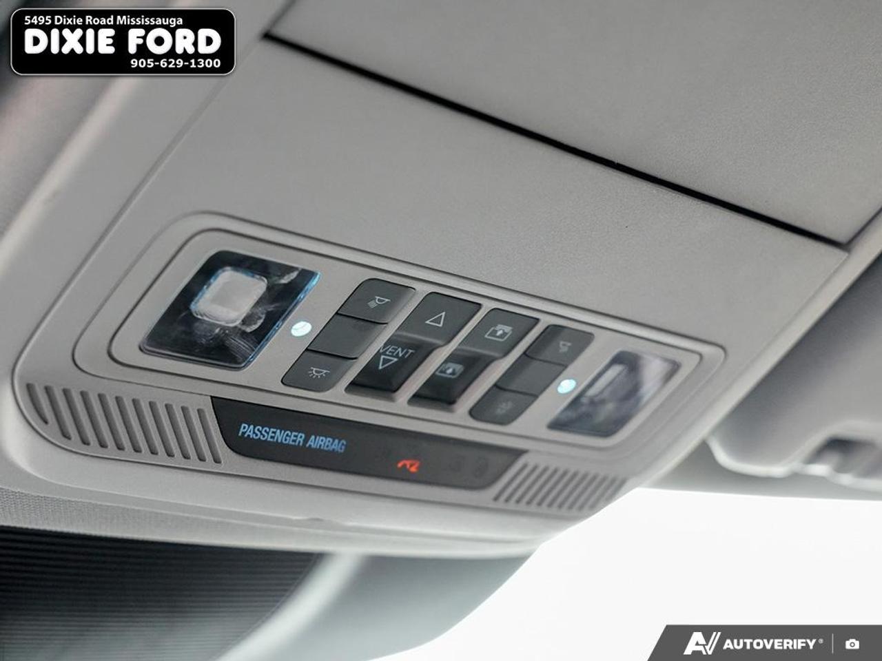 2022 Ford Explorer LIMITED Photo