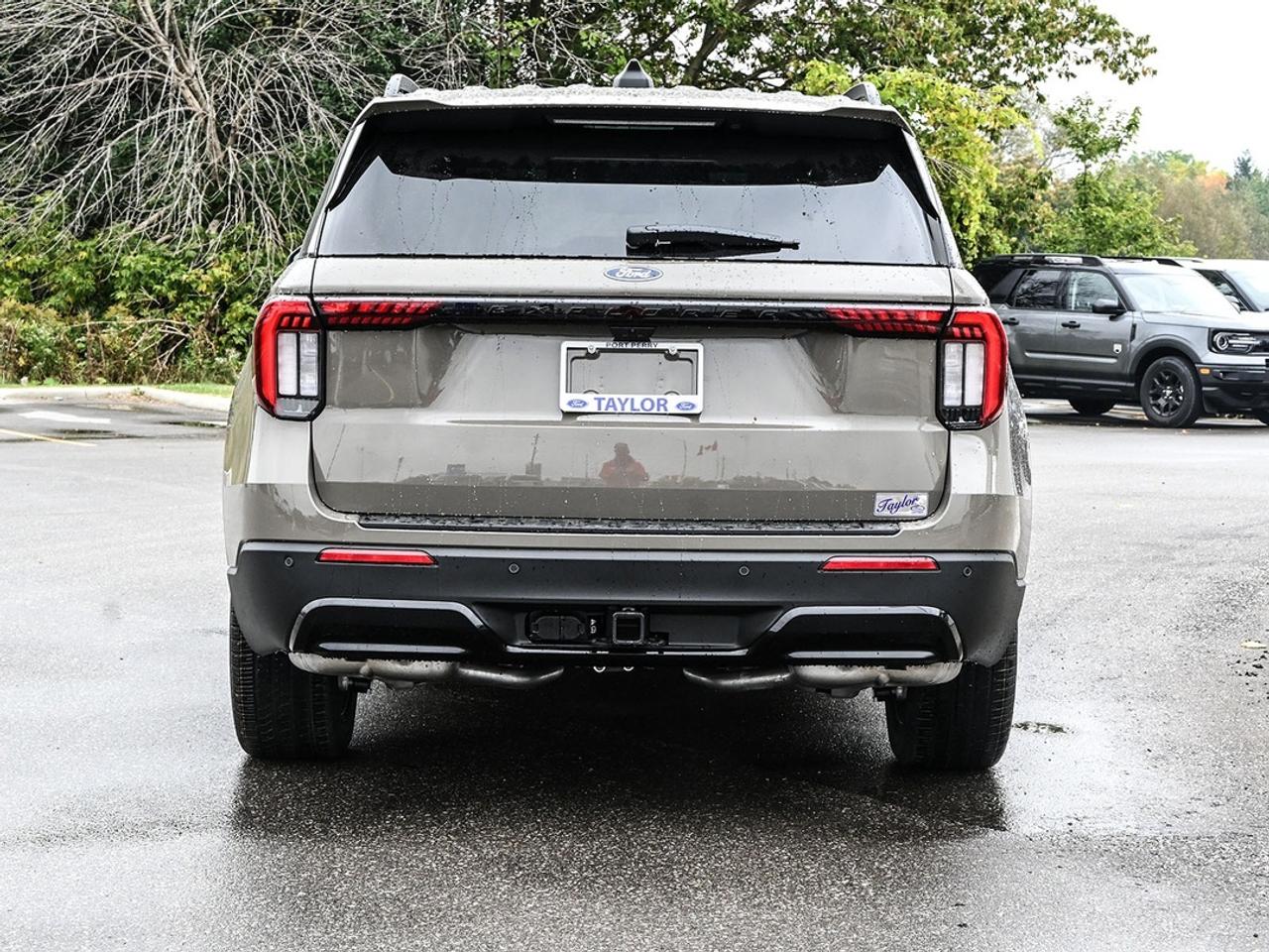 2027 Ford Explorer ST-Line Photo