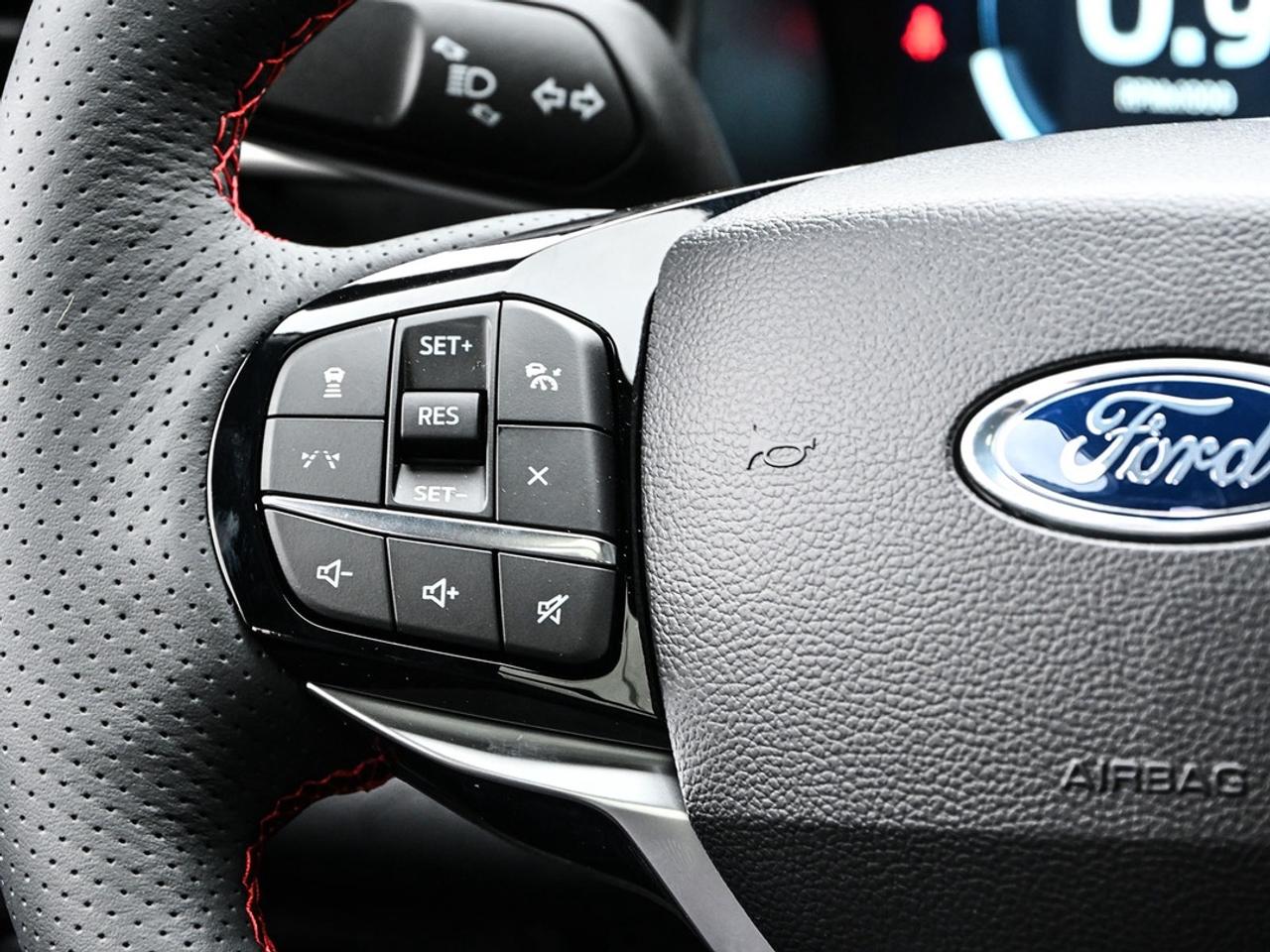 2027 Ford Explorer ST-Line Photo