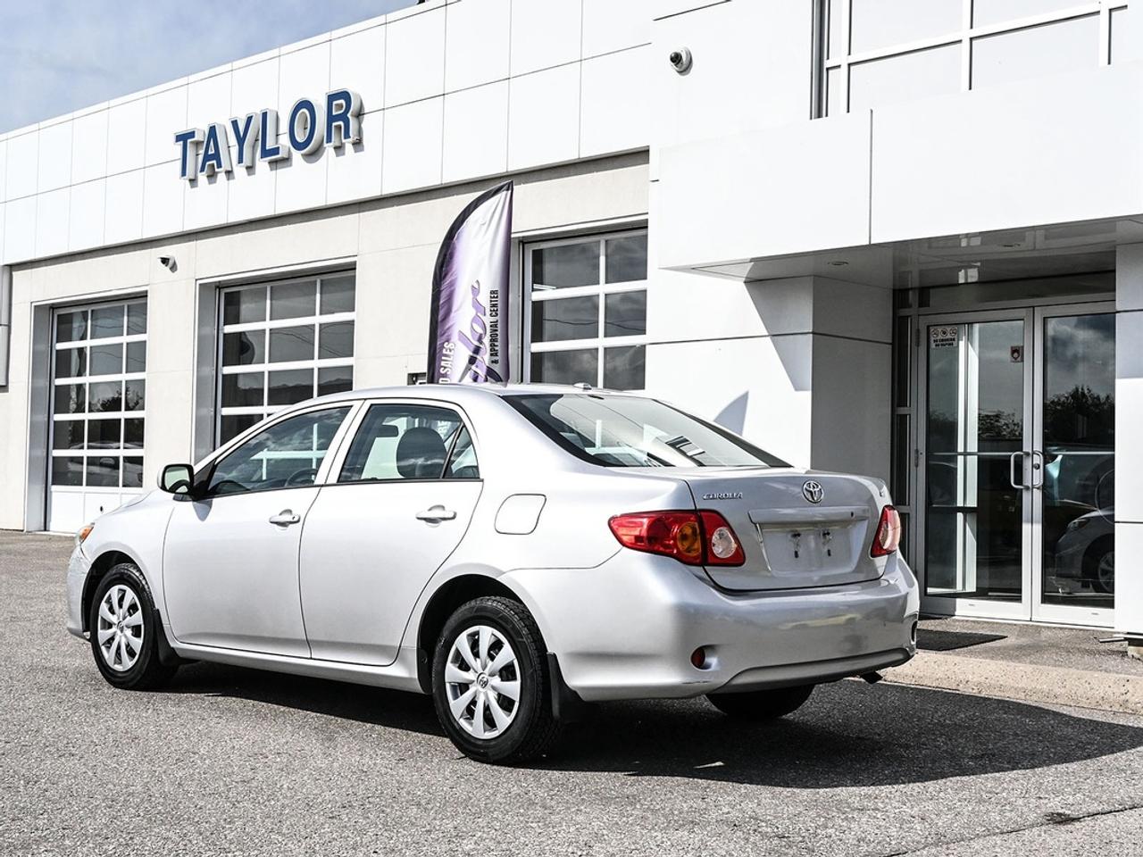 2010 Toyota Corolla CE Photo