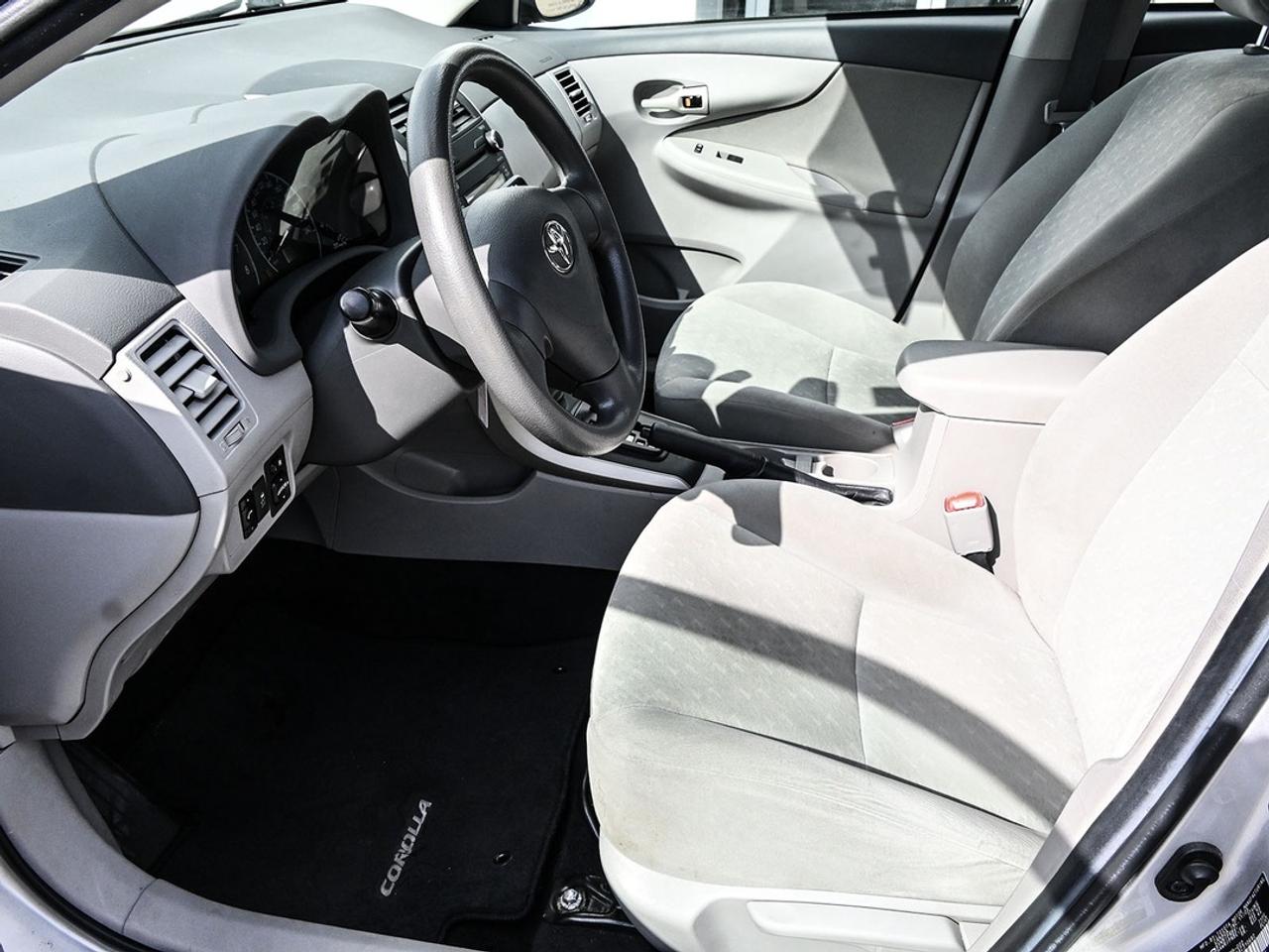 2010 Toyota Corolla CE Photo