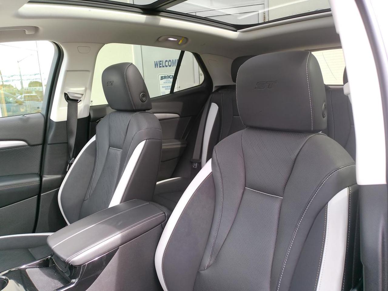 2024 Buick Envision SPORT TOURING Photo5