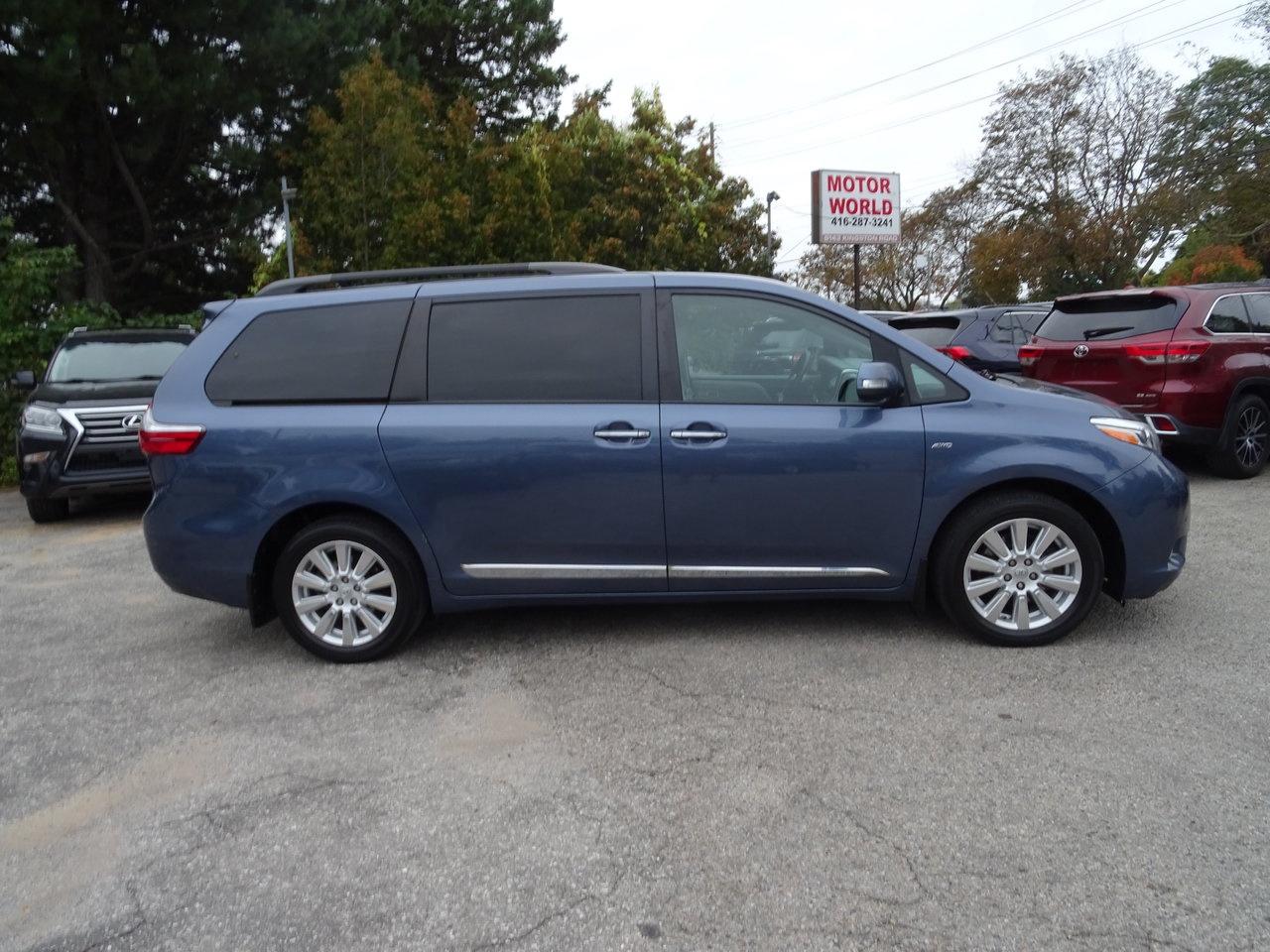 2017 Toyota Sienna Limited  AWD Photo
