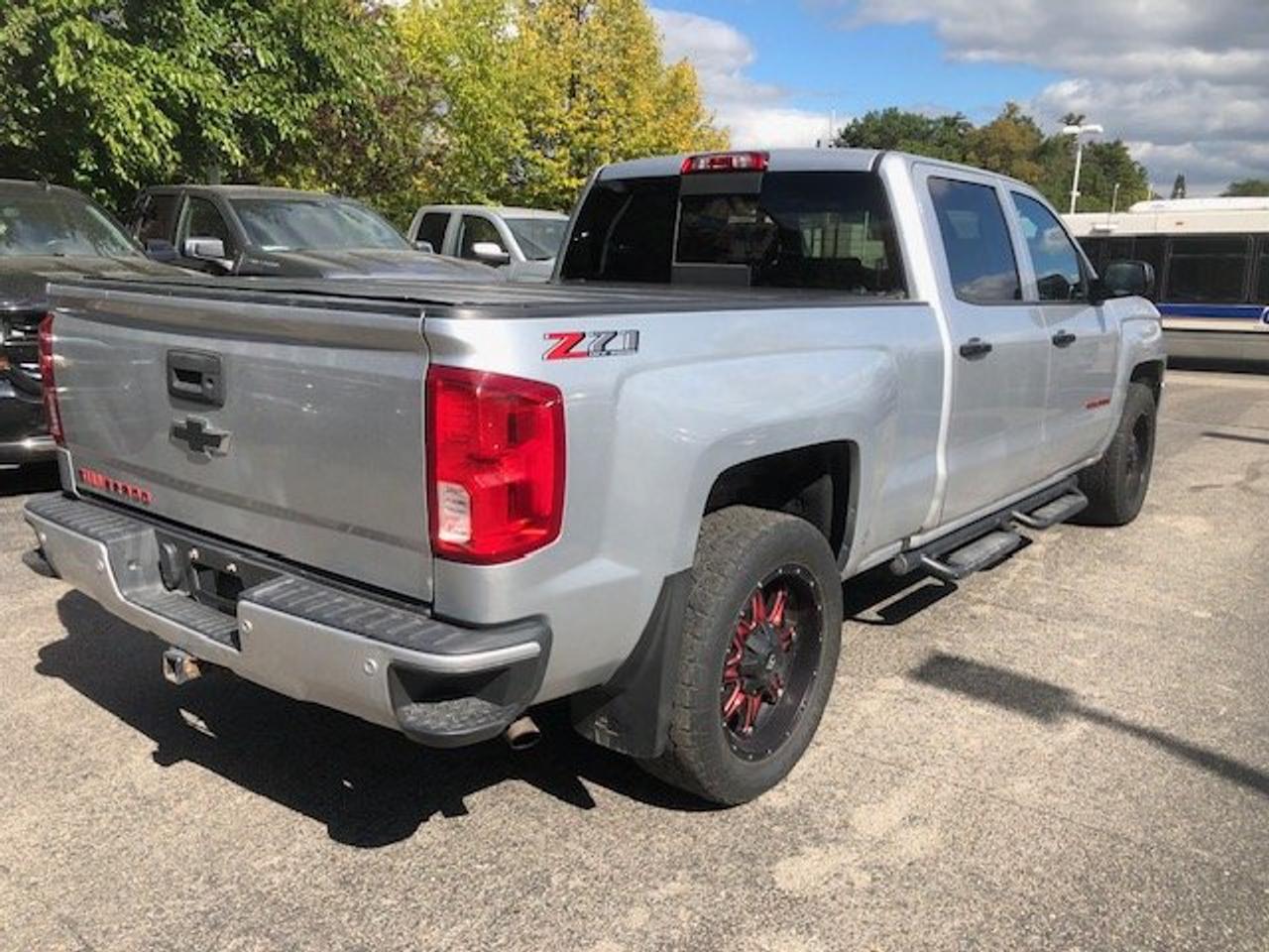 2018 Chevrolet Silverado 1500 LTZ crew cab 6.5 foot bed no accidents Photo
