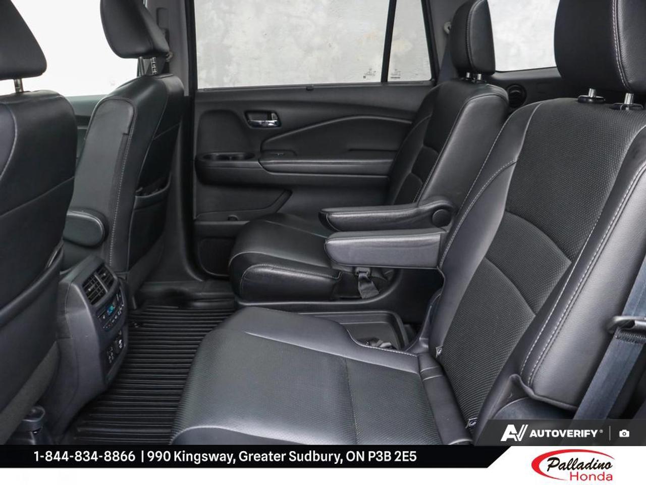 2020 Honda Pilot Touring 7-Passenger Photo