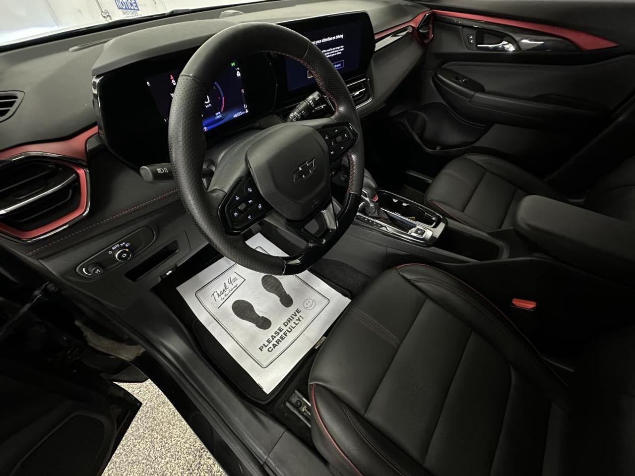 2025 Chevrolet TrailBlazer RS/AWD/LEATHER/1 OWNER LEASE RETURN! Photo