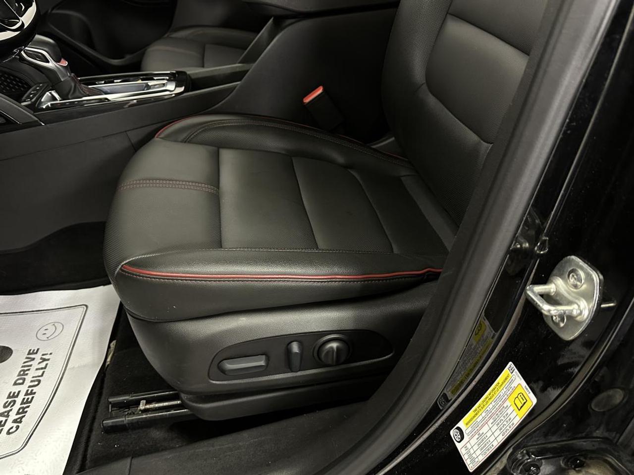 2025 Chevrolet TrailBlazer RS/AWD/LEATHER/1 OWNER LEASE RETURN! Photo