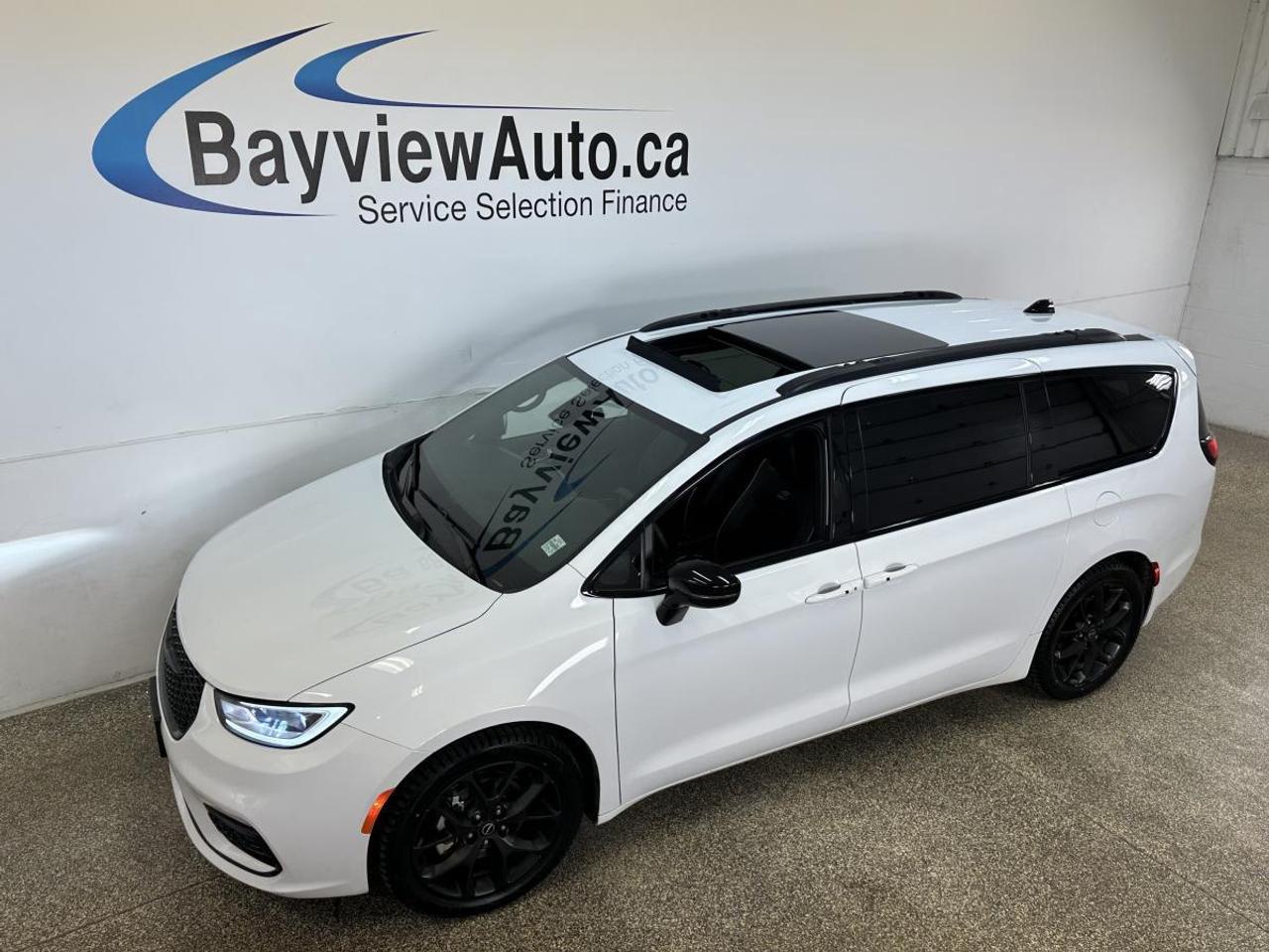 2025 Chrysler Pacifica Limited LIMITED/PANOROOF/LEATHER/ADAPTIVE CRUISE/MORE! Photo