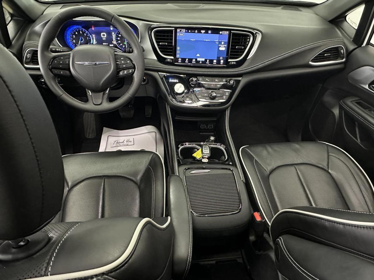 2025 Chrysler Pacifica Limited LIMITED/PANOROOF/LEATHER/ADAPTIVE CRUISE/MORE! Photo
