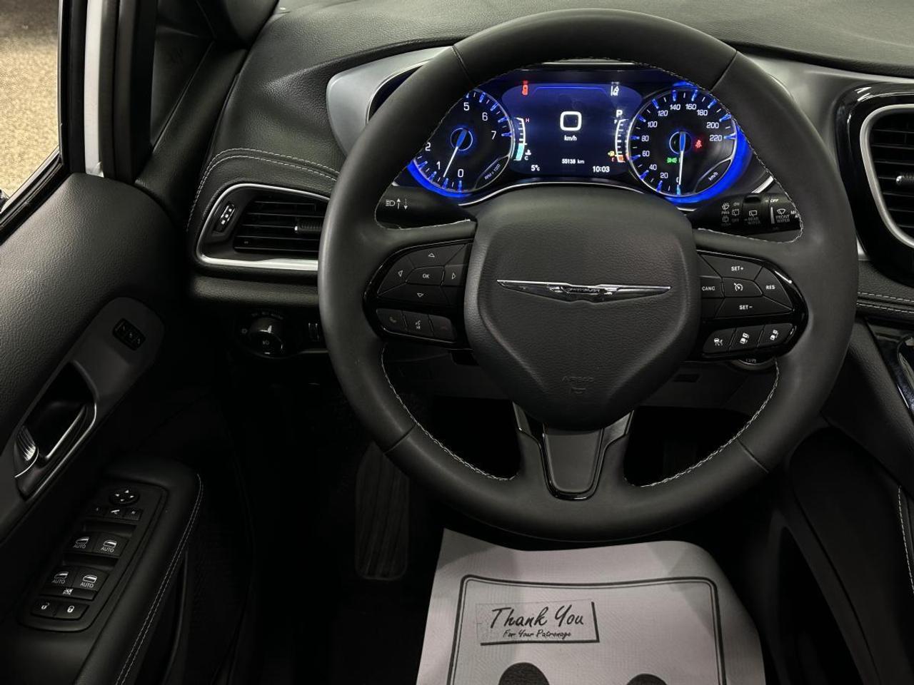2025 Chrysler Pacifica Limited LIMITED/PANOROOF/LEATHER/ADAPTIVE CRUISE/MORE! Photo