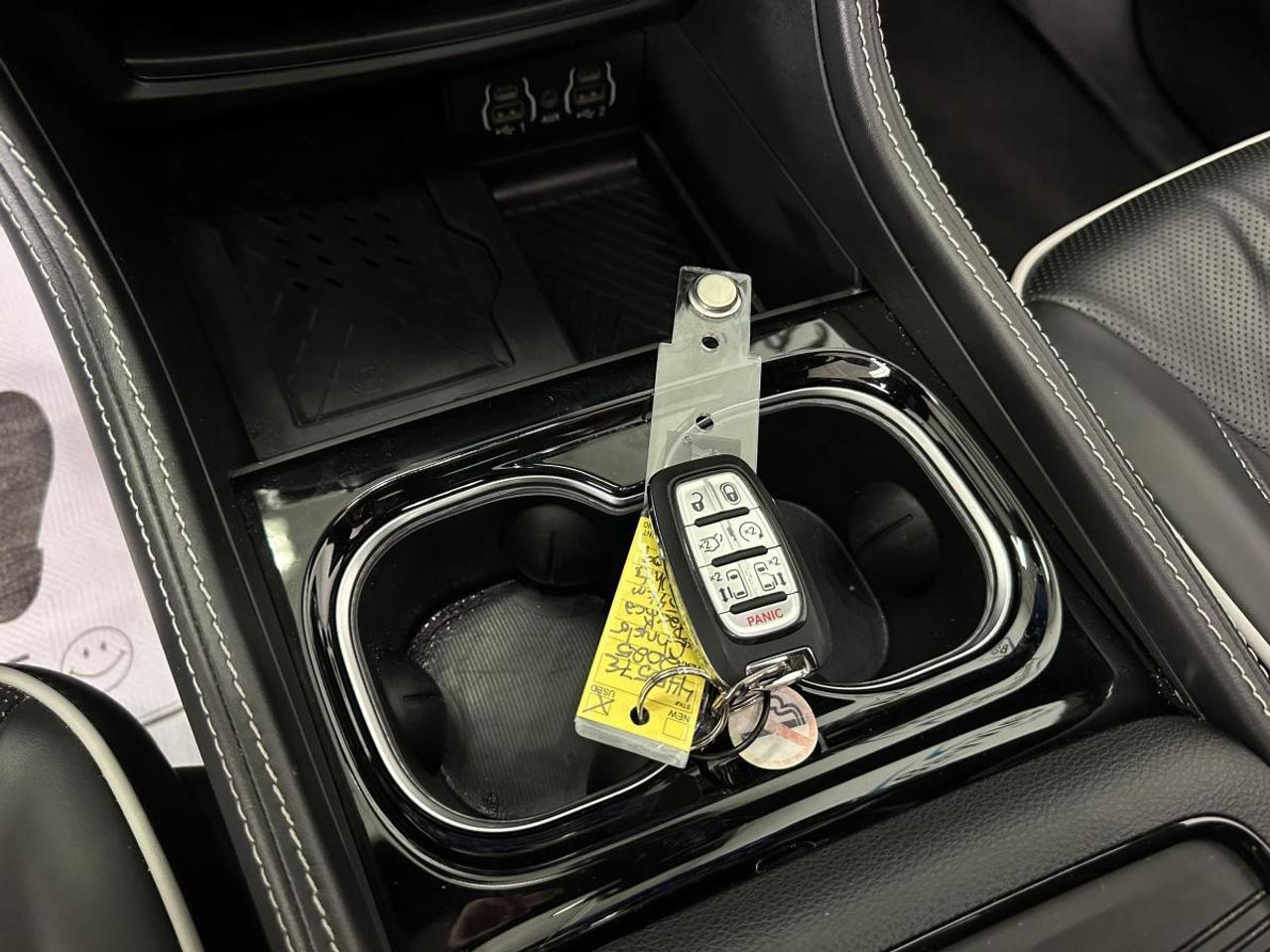 2025 Chrysler Pacifica Limited LIMITED/PANOROOF/LEATHER/ADAPTIVE CRUISE/MORE! Photo