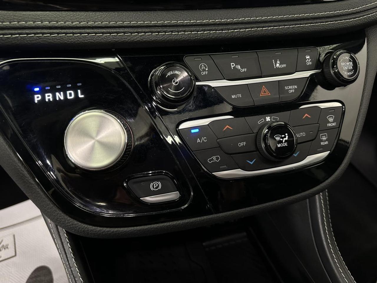 2025 Chrysler Pacifica Limited LIMITED/PANOROOF/LEATHER/ADAPTIVE CRUISE/MORE! Photo