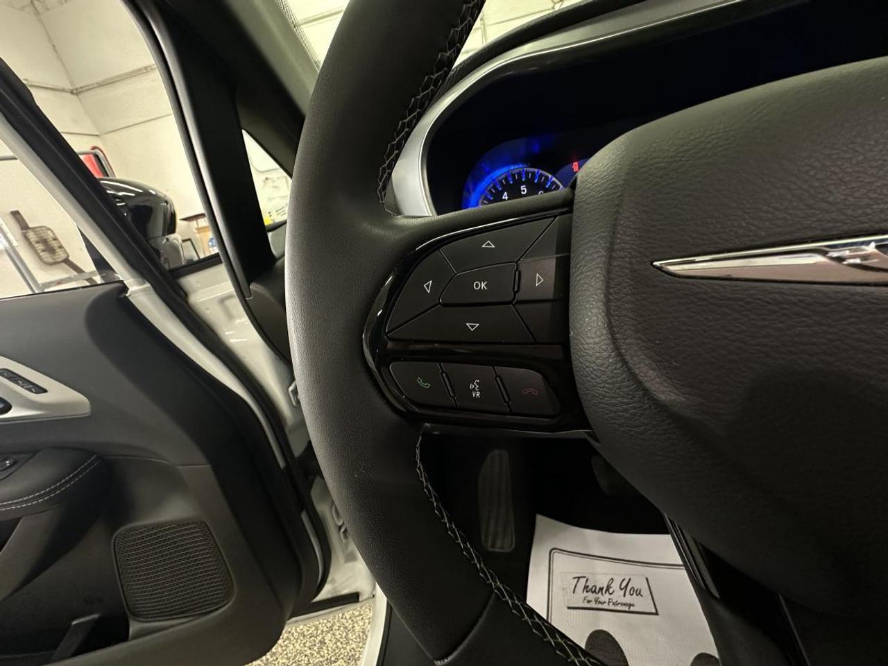 2025 Chrysler Pacifica Limited LIMITED/PANOROOF/LEATHER/ADAPTIVE CRUISE/MORE! Photo