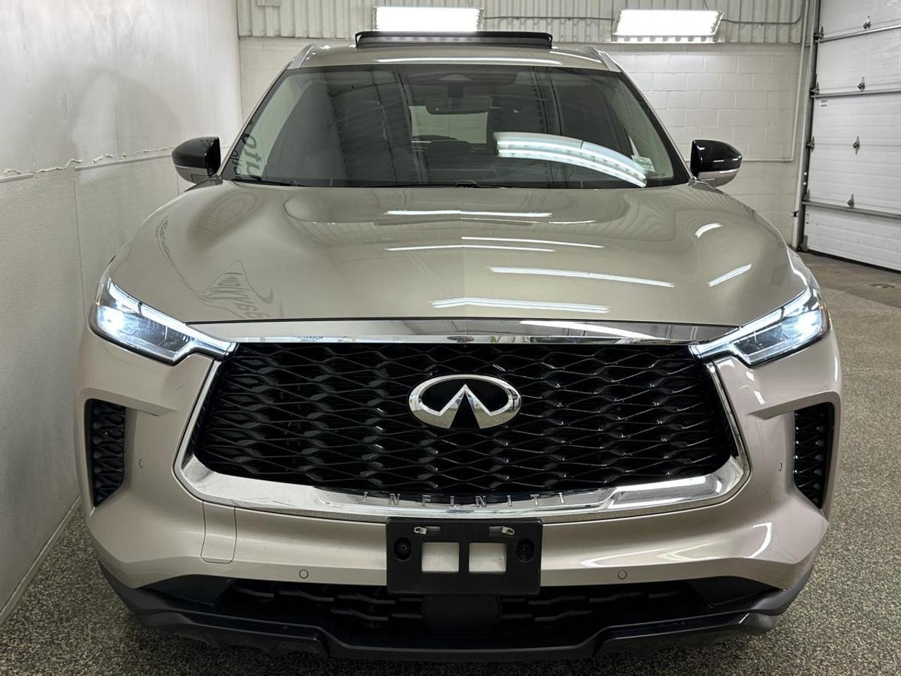2024 Infiniti QX60 Luxe LUXURY/AWD/PANOROOF/NAVI/LEATHER/OFF LEASE! Photo