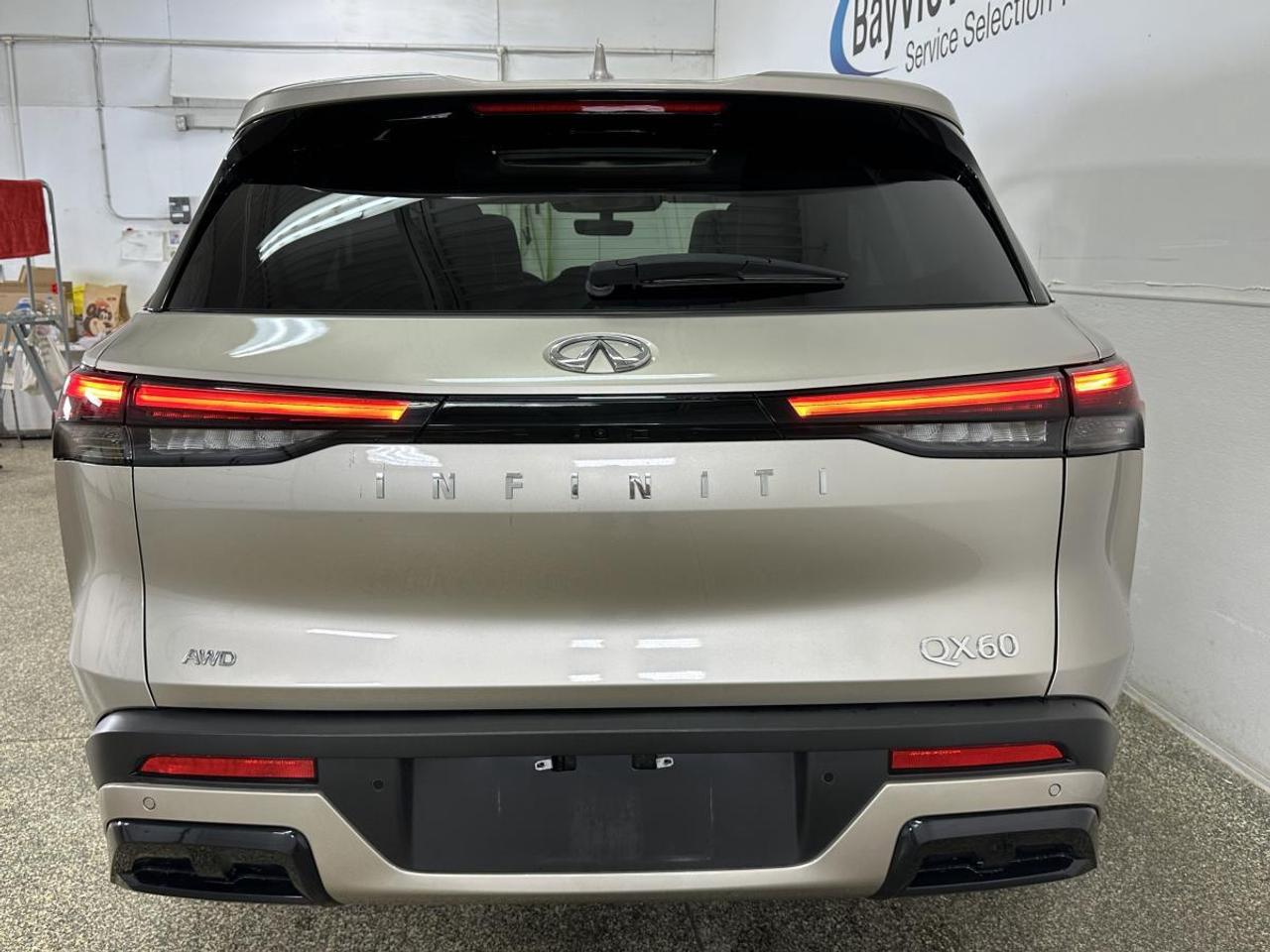 2024 Infiniti QX60 Luxe LUXURY/AWD/PANOROOF/NAVI/LEATHER/OFF LEASE! Photo
