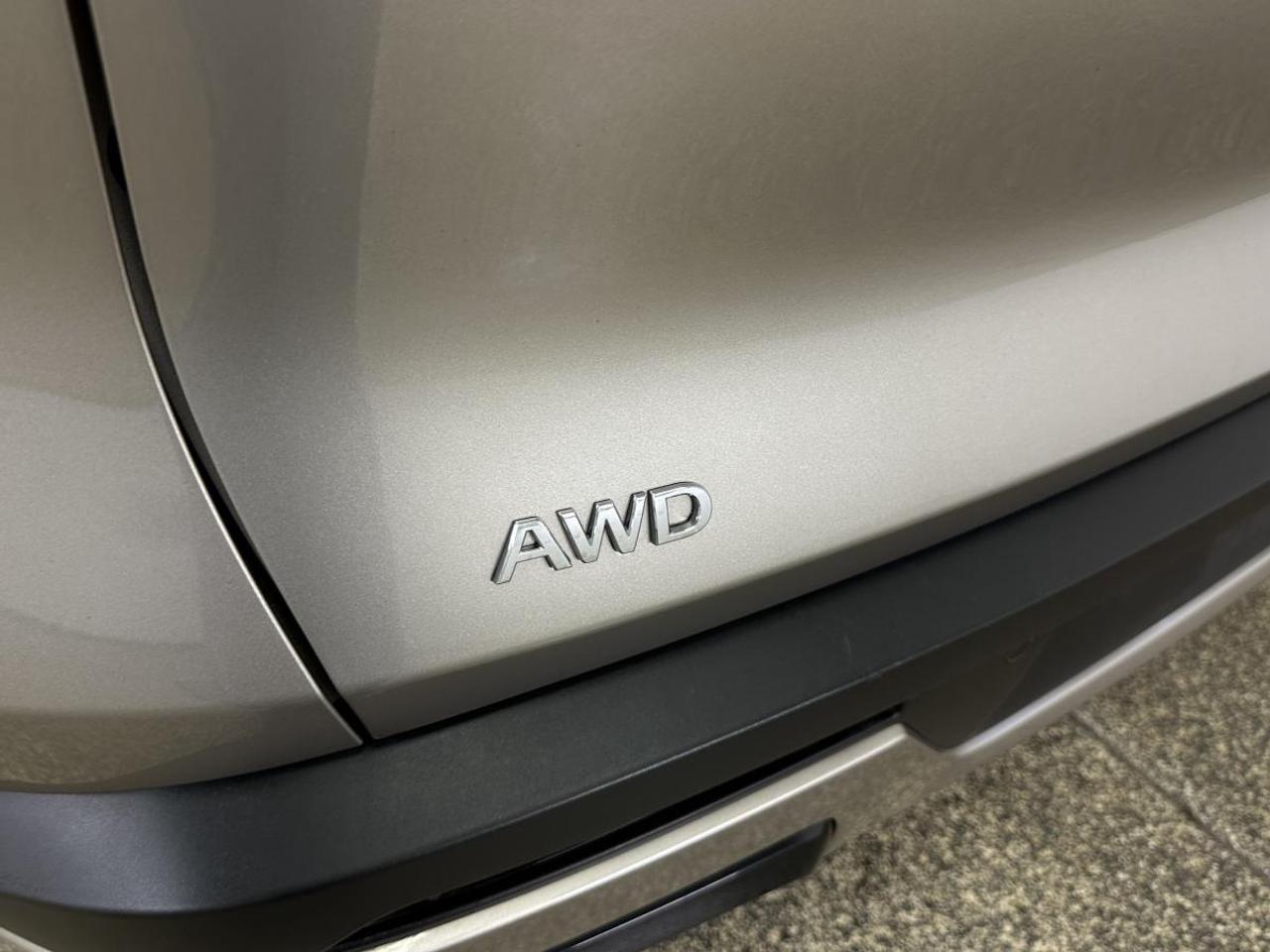 2024 Infiniti QX60 Luxe LUXURY/AWD/PANOROOF/NAVI/LEATHER/OFF LEASE! Photo