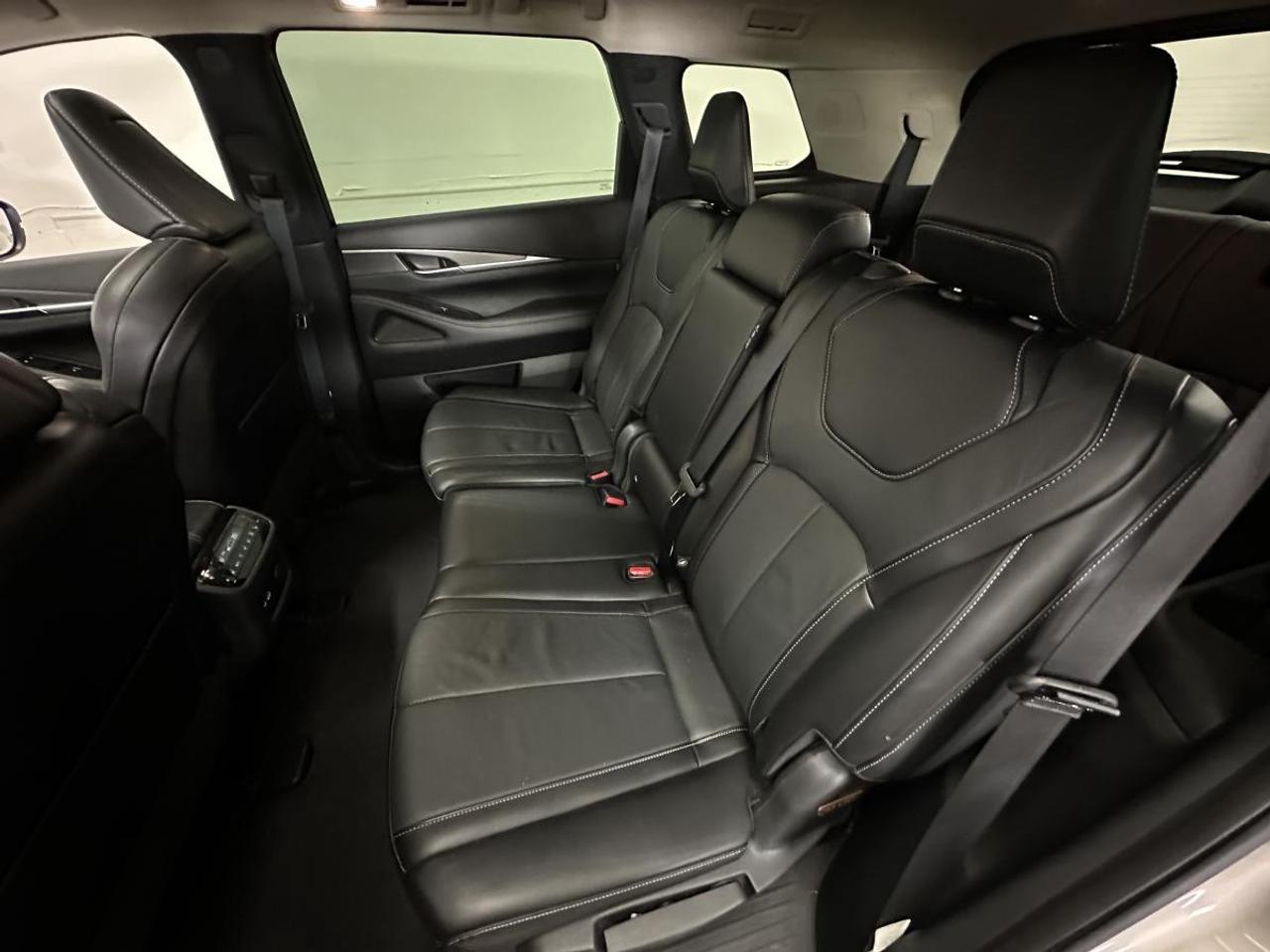 2024 Infiniti QX60 Luxe LUXURY/AWD/PANOROOF/NAVI/LEATHER/OFF LEASE! Photo