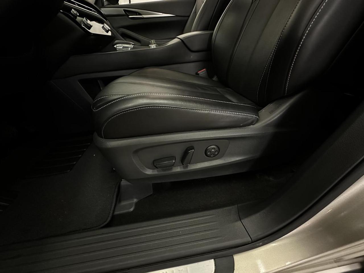 2024 Infiniti QX60 Luxe LUXURY/AWD/PANOROOF/NAVI/LEATHER/OFF LEASE! Photo