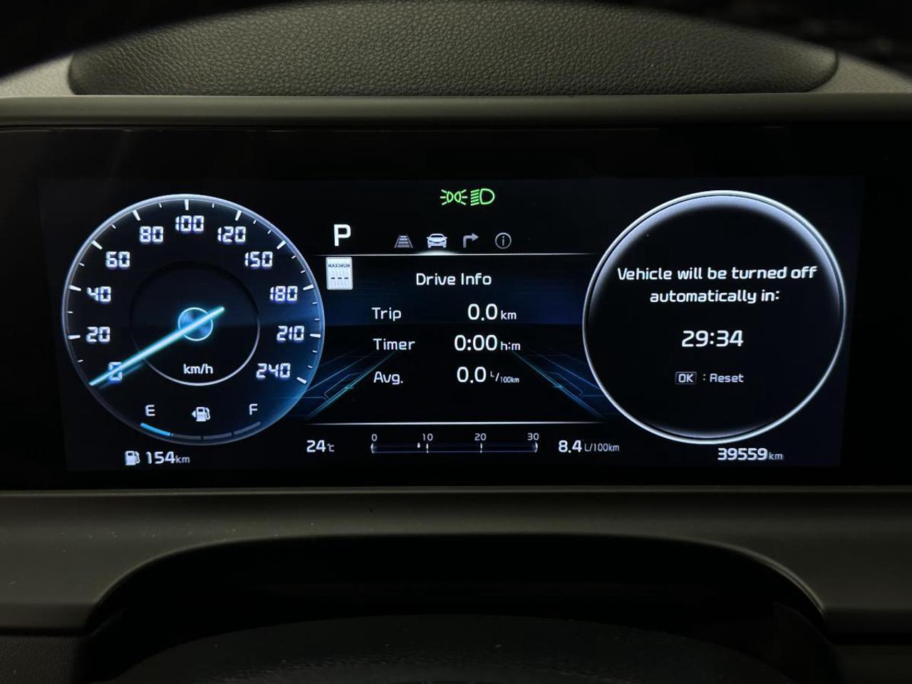 2024 Kia Seltos SX w/Black Interior SX/AWD/NAVI/LEATHER/ROOF/MORE/1 OWNER LEASE RETURN! Photo
