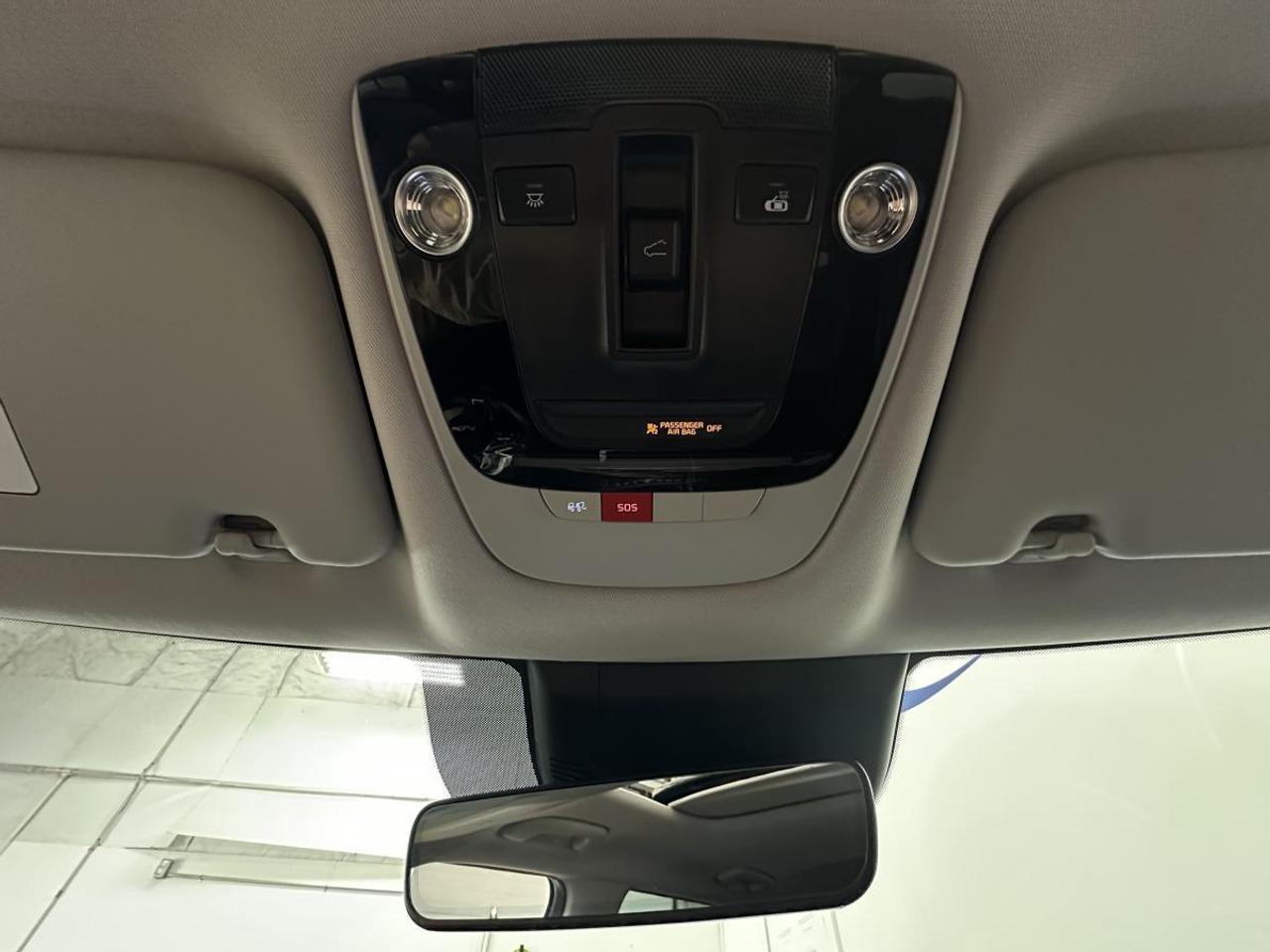 2024 Kia Seltos SX w/Black Interior SX/AWD/NAVI/LEATHER/ROOF/MORE/1 OWNER LEASE RETURN! Photo