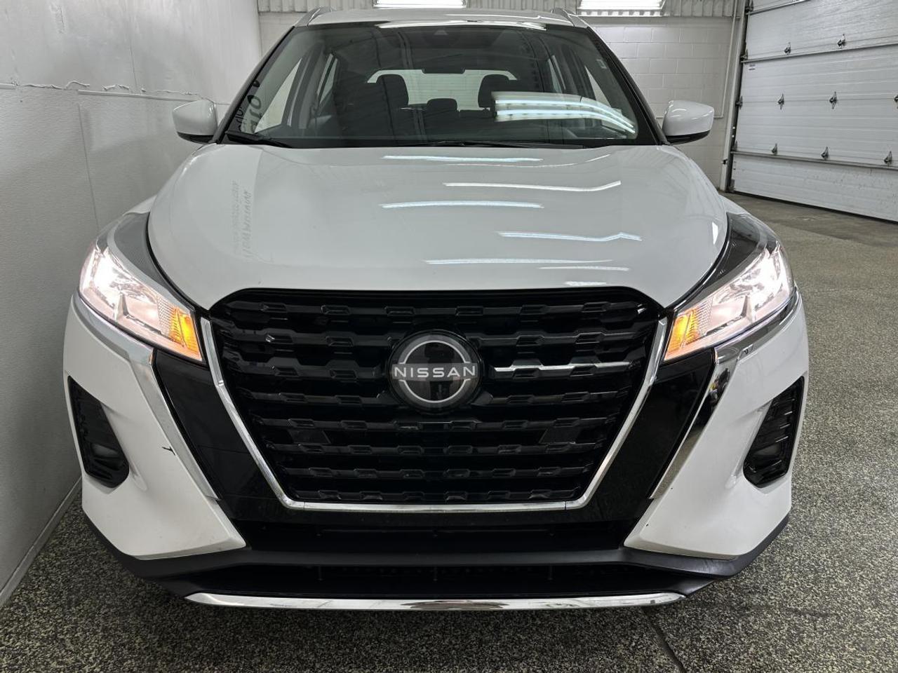 2025 Nissan Kicks Play SV/20KM/AUTO/AC/POWER GROUP/ALLOYS! Photo