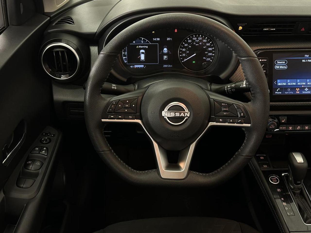 2025 Nissan Kicks Play SV/20KM/AUTO/AC/POWER GROUP/ALLOYS! Photo