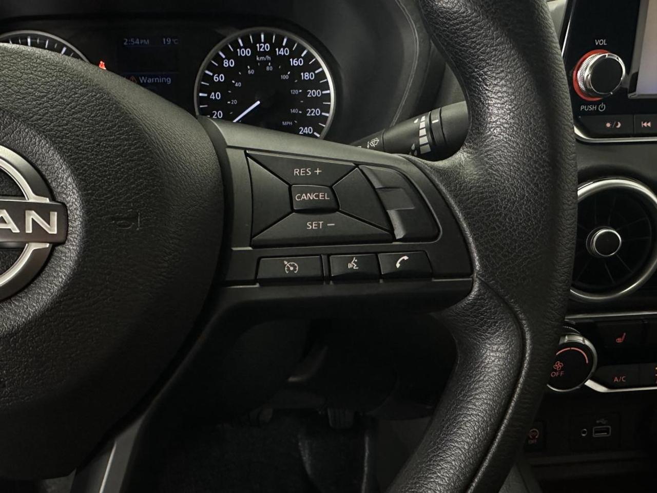 2024 Nissan Sentra S Plus S PLUS/AUTO/22KM/OFF NISSAN LEASE! Photo