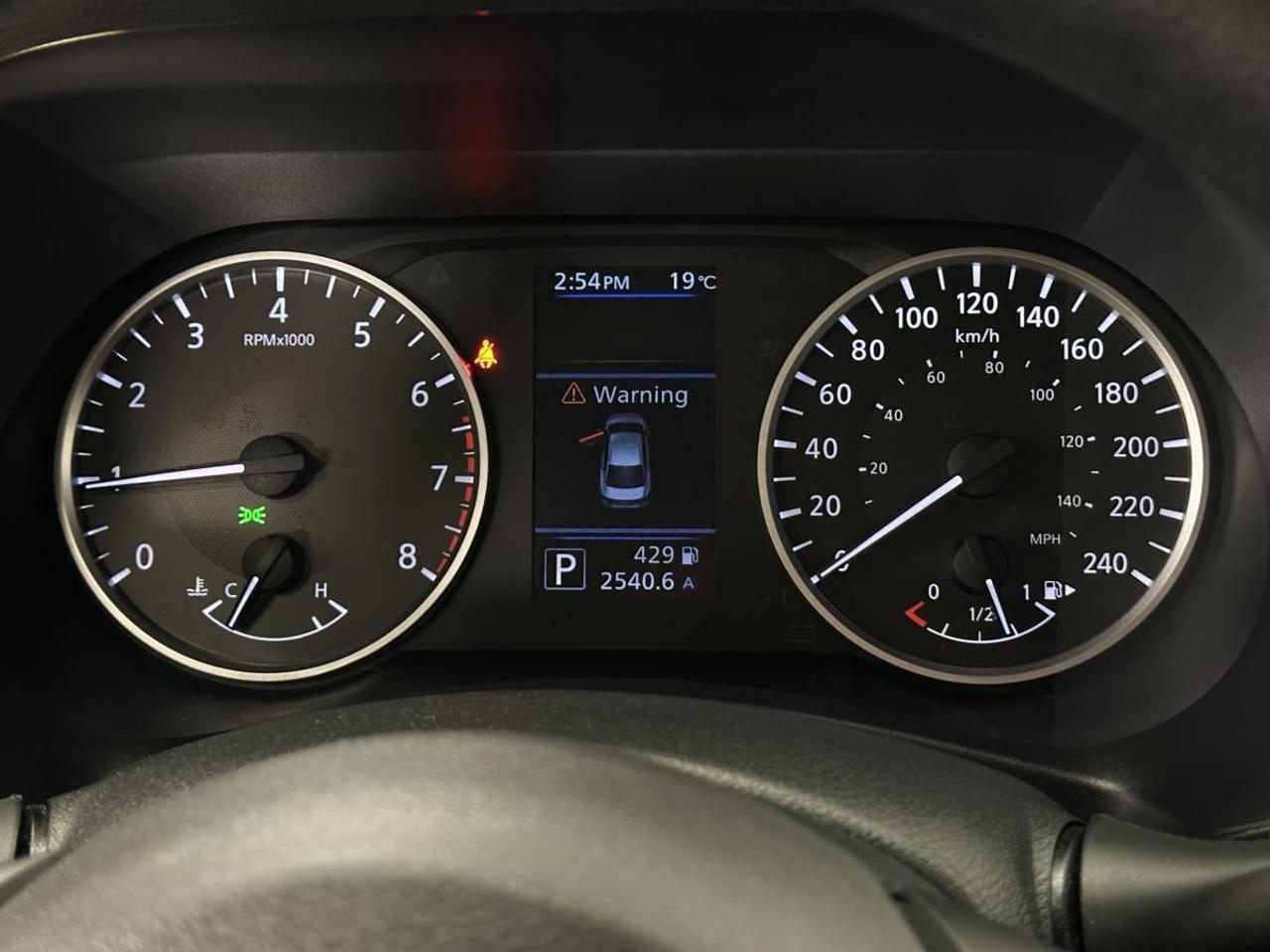 2024 Nissan Sentra S Plus S PLUS/AUTO/22KM/OFF NISSAN LEASE! Photo