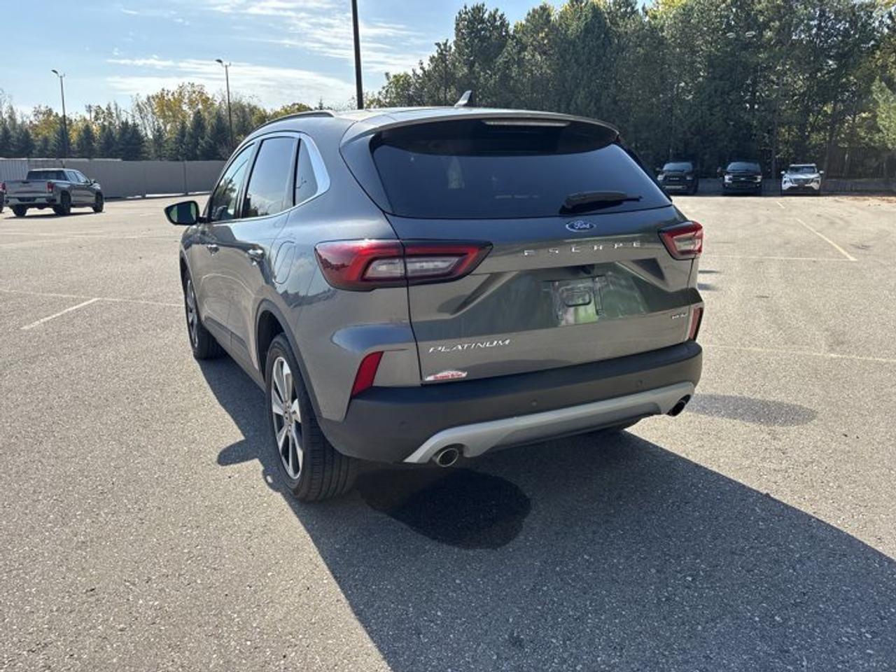2023 Ford Escape Platinum AWD | No Accidents | Leather Seats Photo