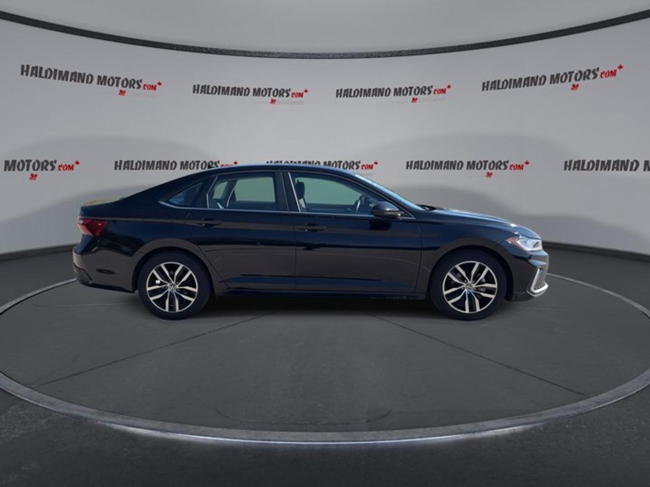 2025 Volkswagen Jetta Comfortline 2WD | No Accidents | Heated Steering Photo