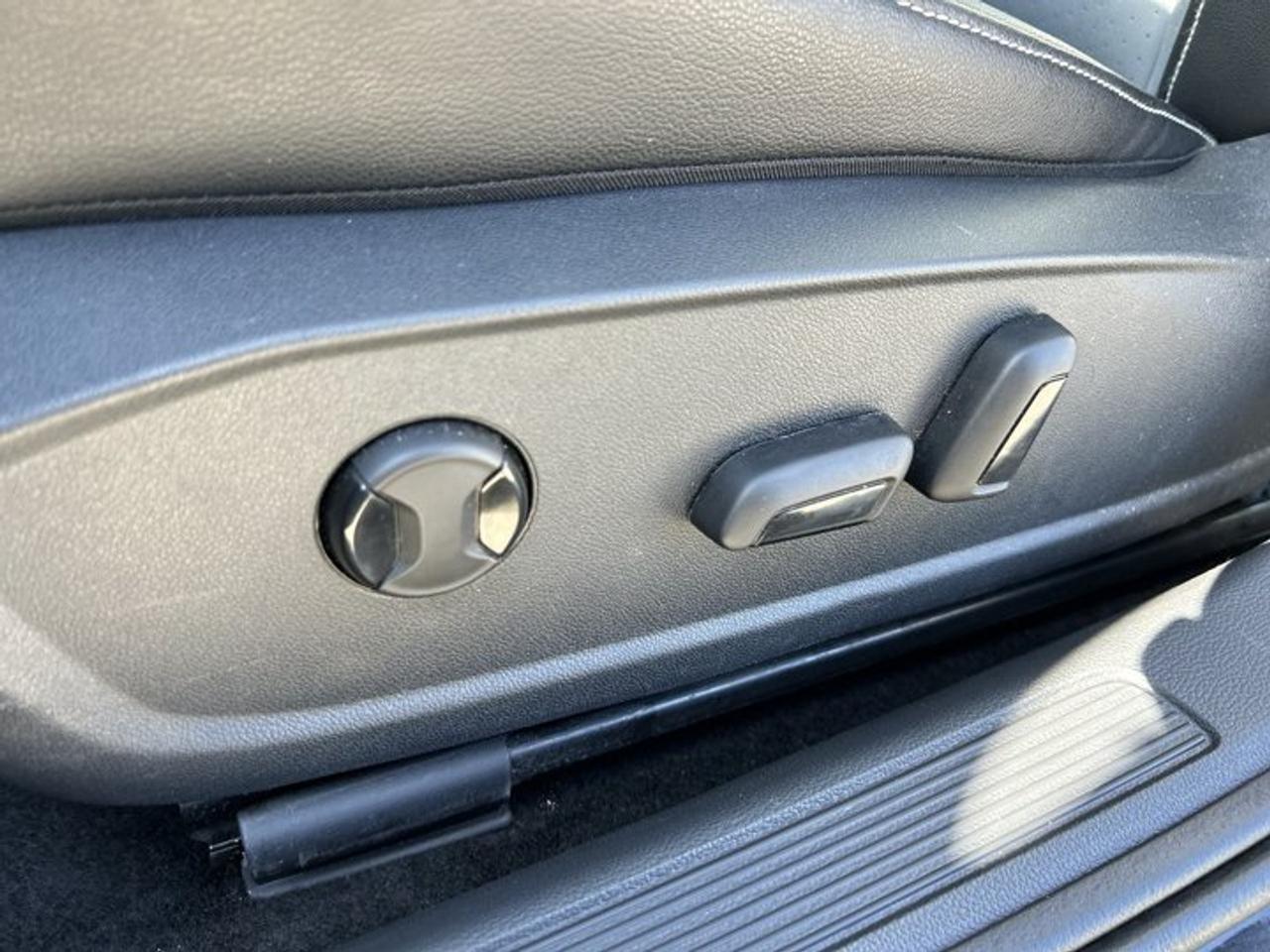 2025 Volkswagen Jetta Comfortline 2WD | No Accidents | Heated Steering Photo
