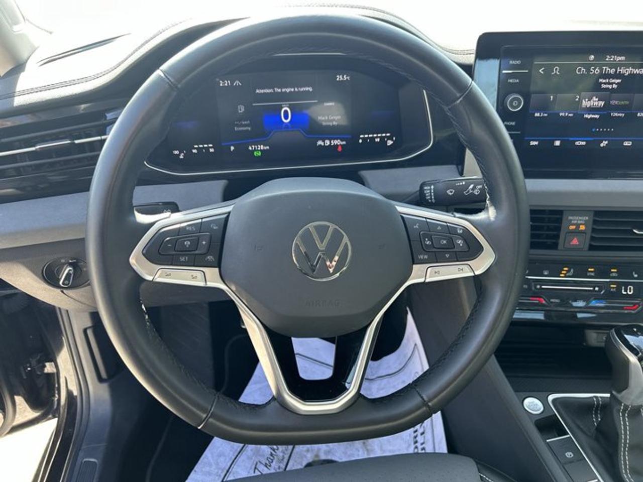 2025 Volkswagen Jetta Comfortline 2WD | No Accidents | Heated Steering Photo