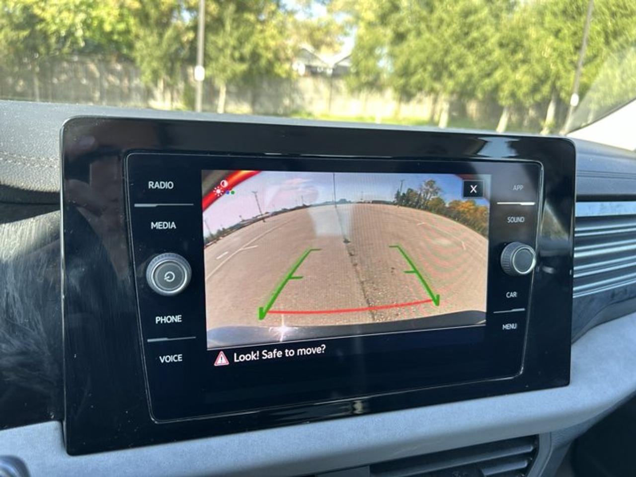 2025 Volkswagen Jetta Comfortline 2WD | No Accidents | Heated Steering Photo