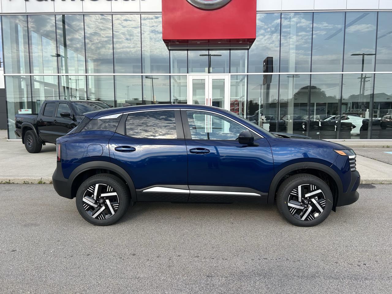 2027 Nissan Kicks SV FWD Photo