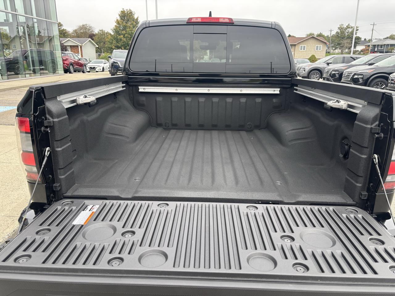 2027 Nissan Frontier Crew Cab PRO-4X LUXURY SWB Photo