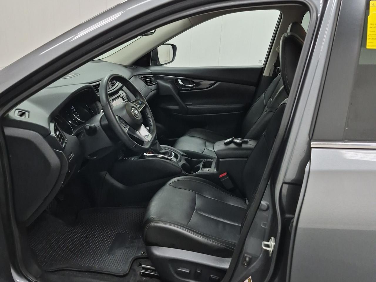 2019 Nissan Rogue SL Photo