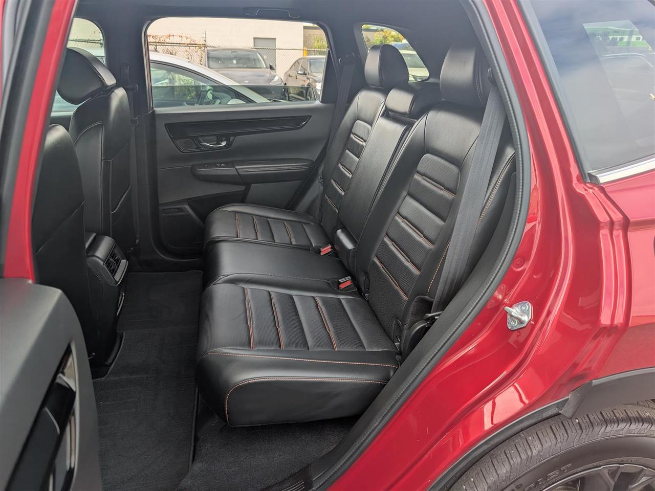2024 Honda CR-V Hybrid TOURING AWD - SUNROOF - NAVI - TECH FEATS Photo