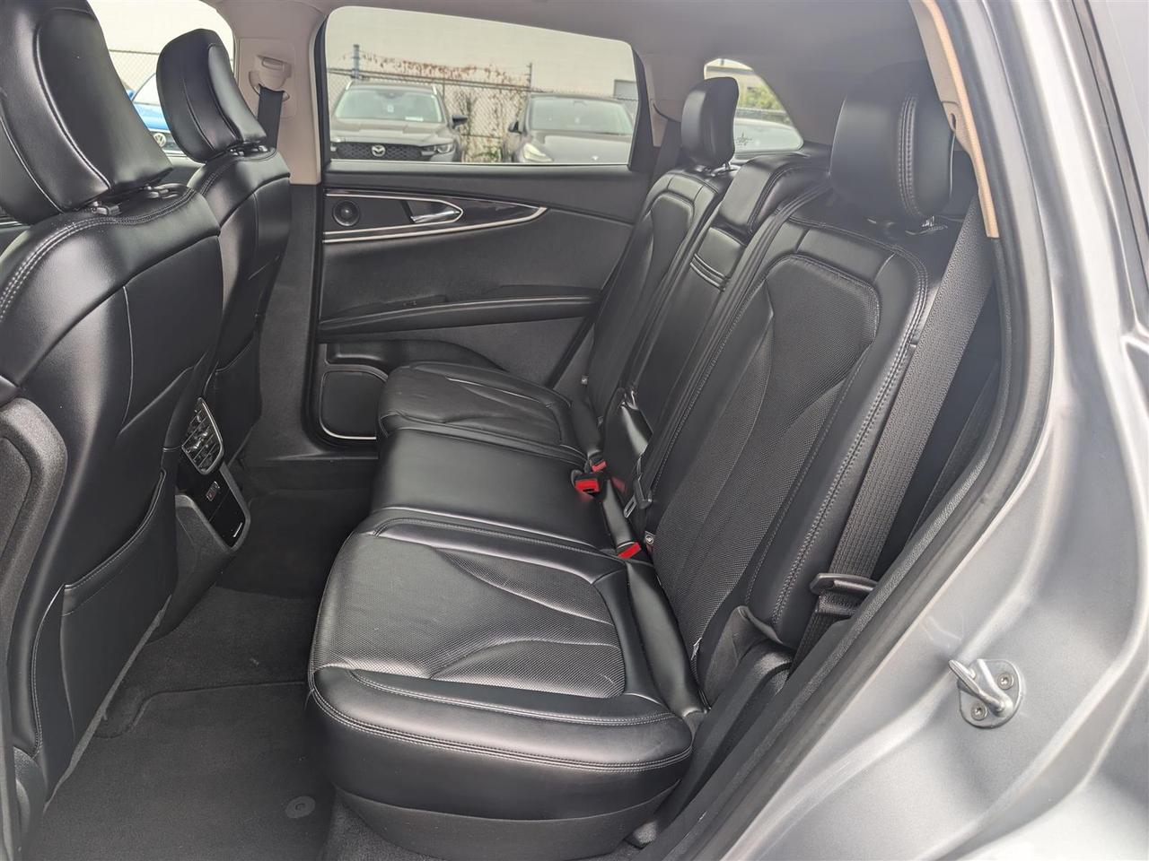 2022 Lincoln Nautilus RESERVE AWD - PANO ROOF - NAVI - TECH FEATS Photo