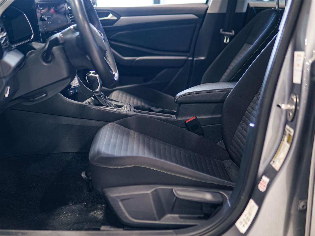 2025 Volkswagen Jetta TRENDLINE | BLIND SPOT | APP CONNECT | NO ACCIDENTS Photo