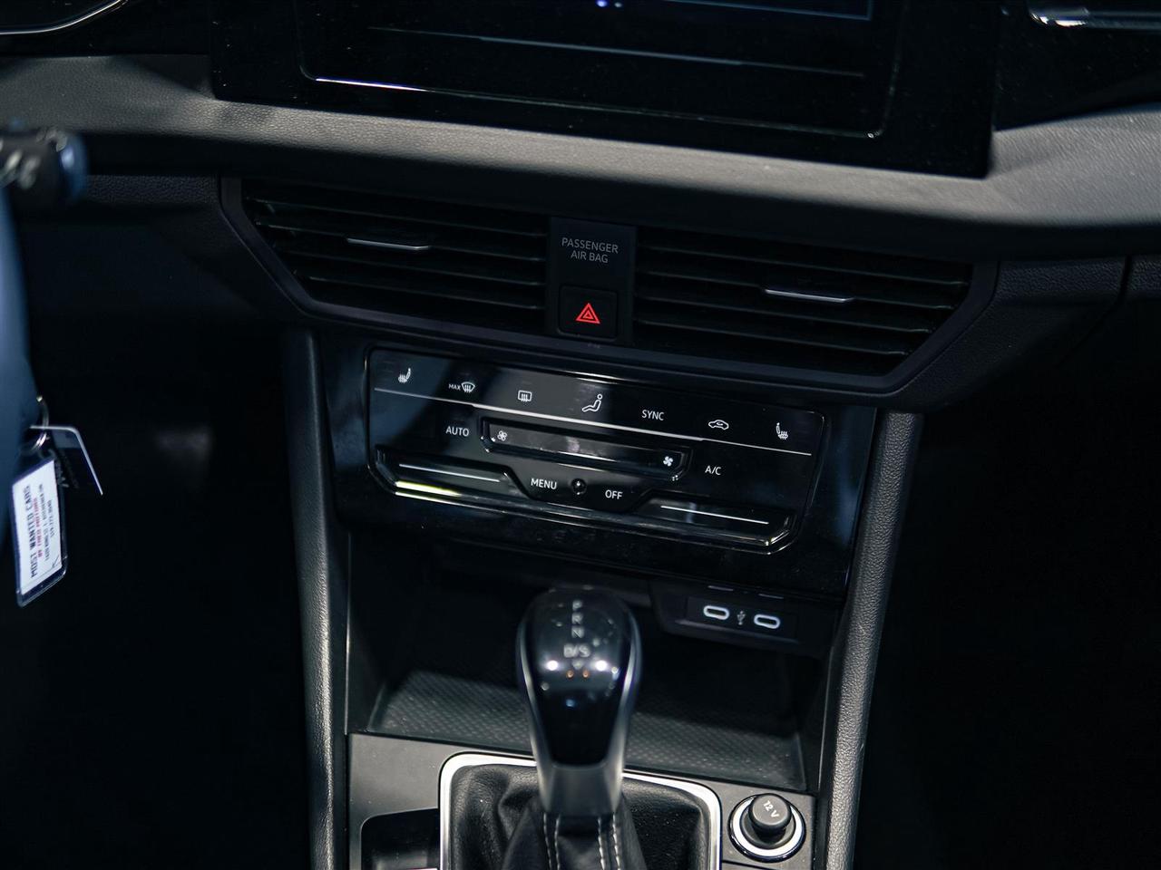 2025 Volkswagen Jetta TRENDLINE | BLIND SPOT | APP CONNECT | NO ACCIDENTS Photo