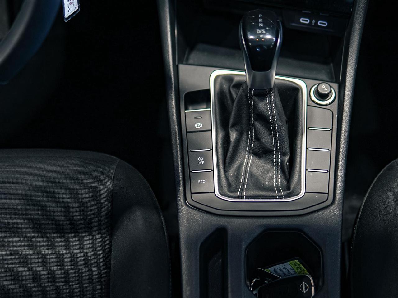 2025 Volkswagen Jetta TRENDLINE | BLIND SPOT | APP CONNECT | NO ACCIDENTS Photo
