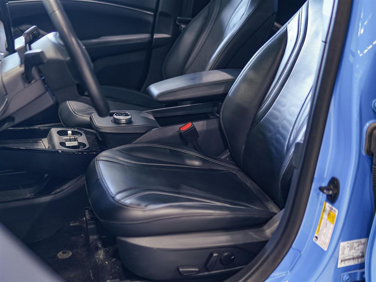 2023 Ford Mustang Mach-E PREMIUM AWD | SUNROOF | LEATHER | NO ACCIDENTS Photo