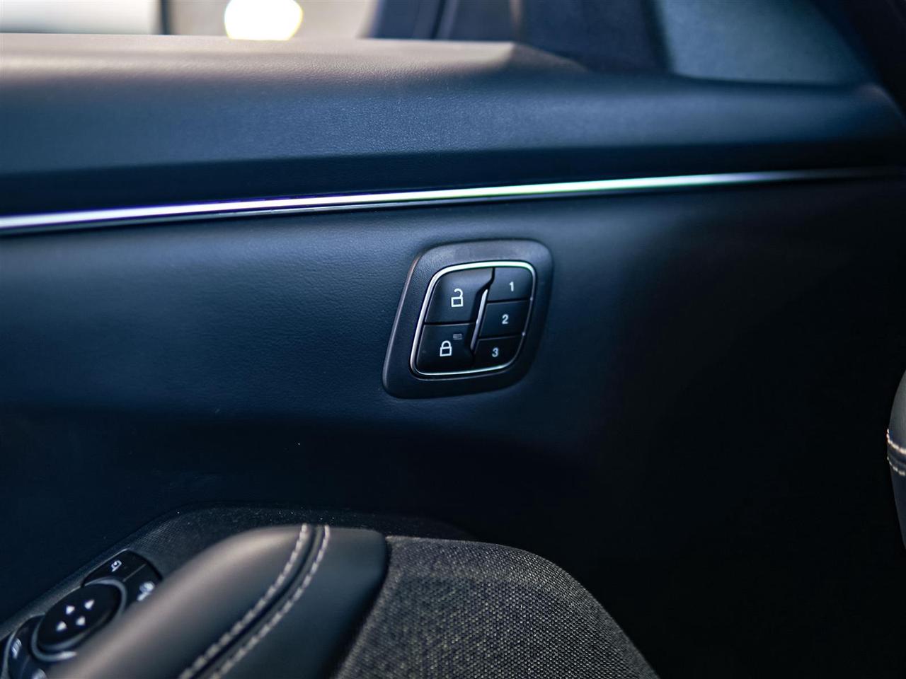 2023 Ford Mustang Mach-E PREMIUM AWD | SUNROOF | LEATHER | NO ACCIDENTS Photo