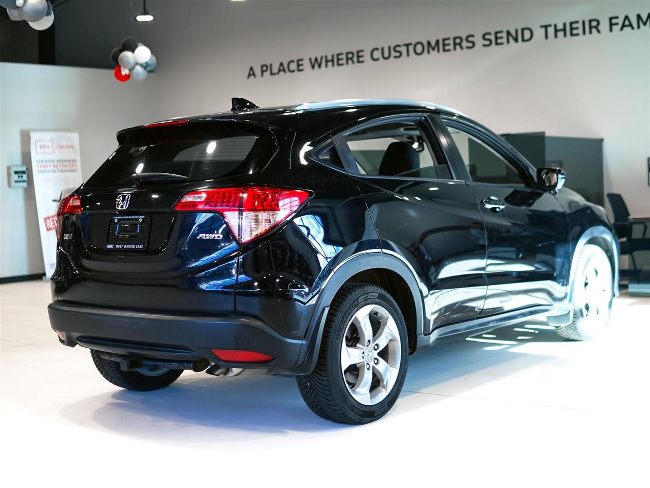 2016 Honda HR-V EX-L | NAV | LEATHER | SUNROOF | NO ACCIDENTS Photo
