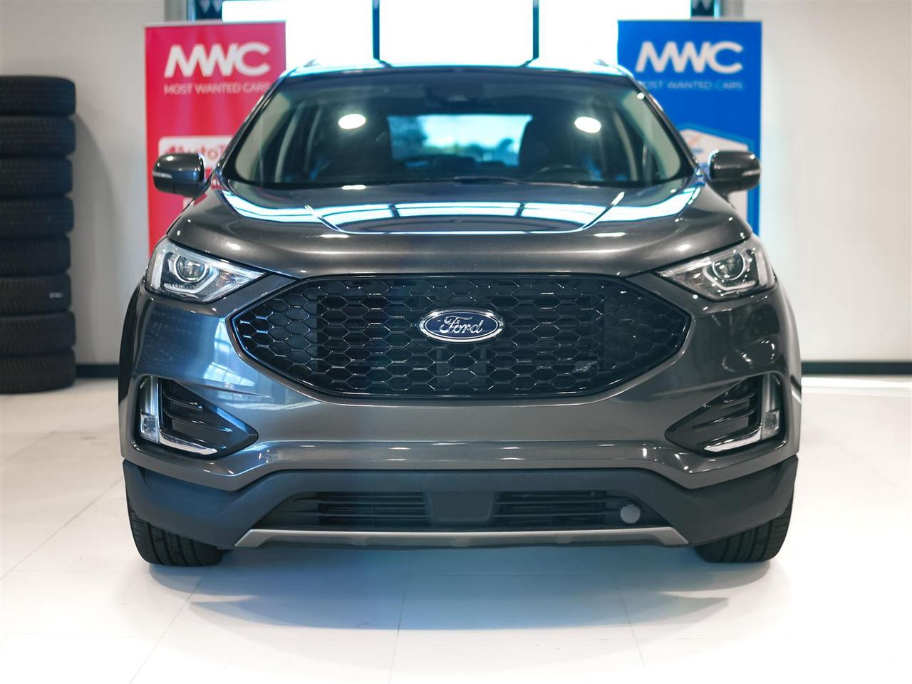 2020 Ford Edge SEL AWD | LEATHER | NAV | BLACK RIMS | NO ACCIDENTS Photo