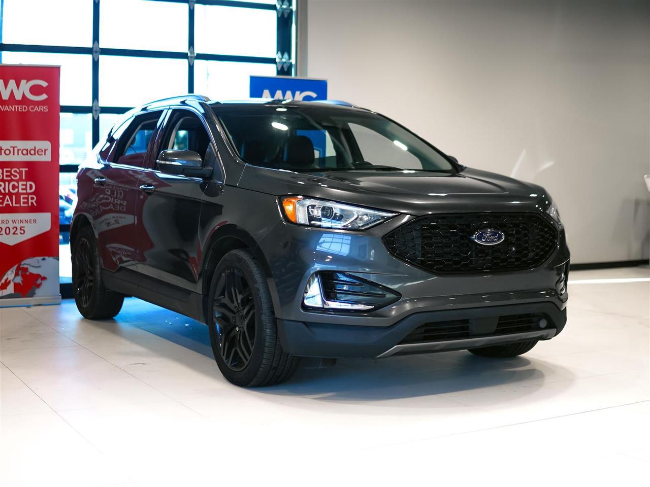 2020 Ford Edge SEL AWD | LEATHER | NAV | BLACK RIMS | NO ACCIDENTS Photo