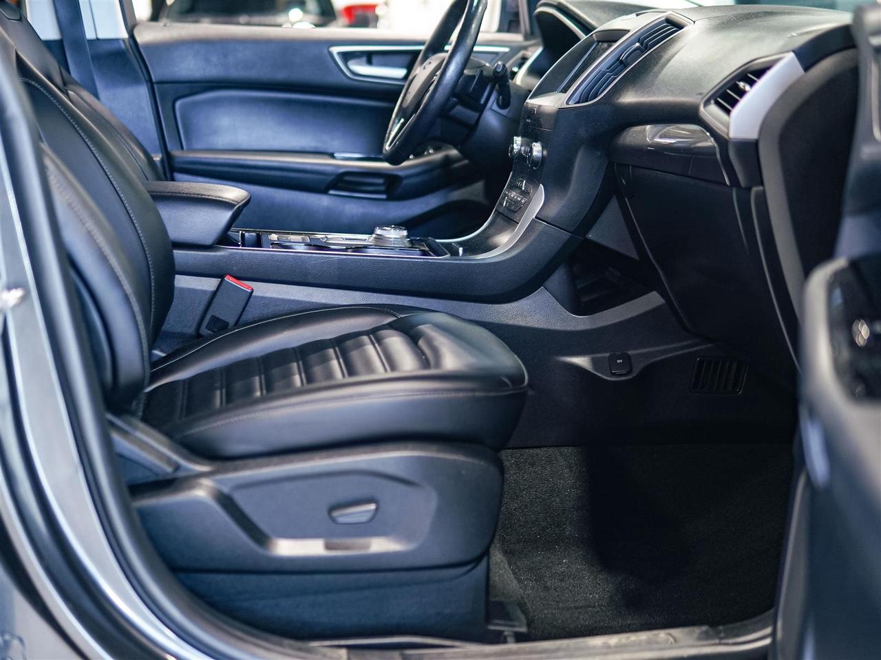 2020 Ford Edge SEL AWD | LEATHER | NAV | BLACK RIMS | NO ACCIDENTS Photo