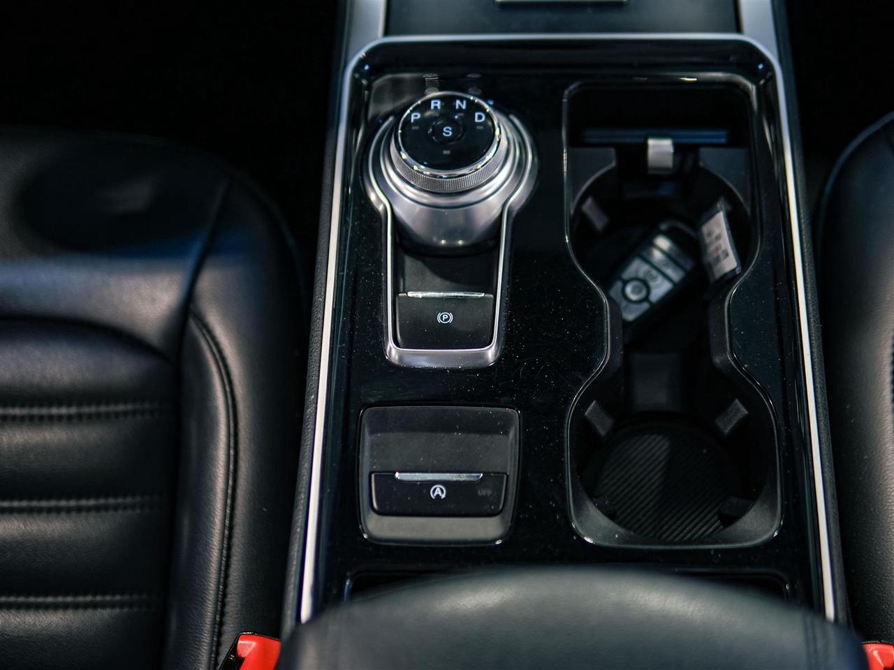 2020 Ford Edge SEL AWD | LEATHER | NAV | BLACK RIMS | NO ACCIDENTS Photo