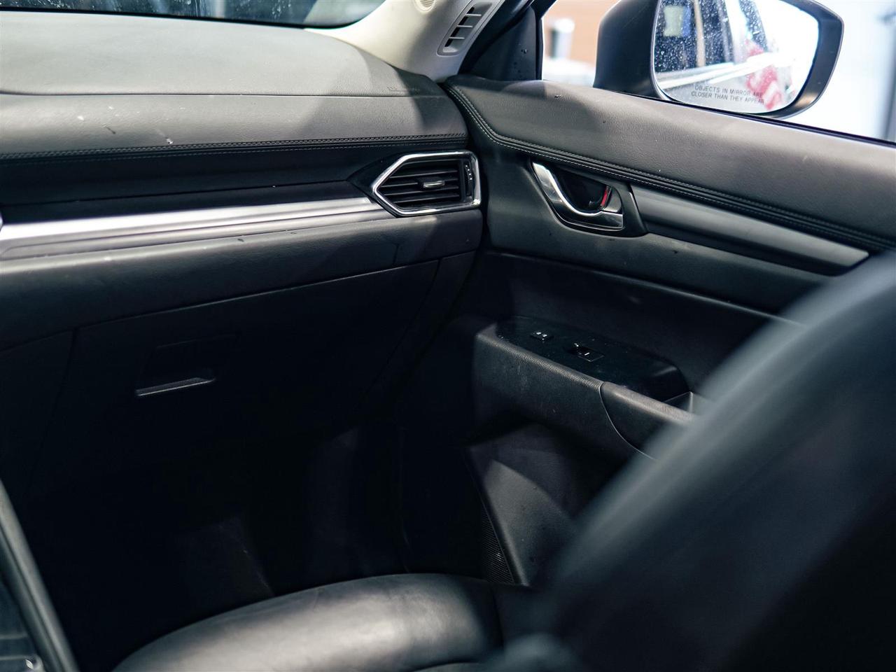 2019 Mazda CX-5 GS | LEATHER | PUSH BUTTON | NO ACCIDENTS Photo