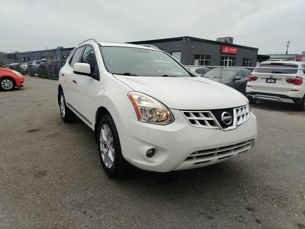 2012 Nissan Rogue SV Photo